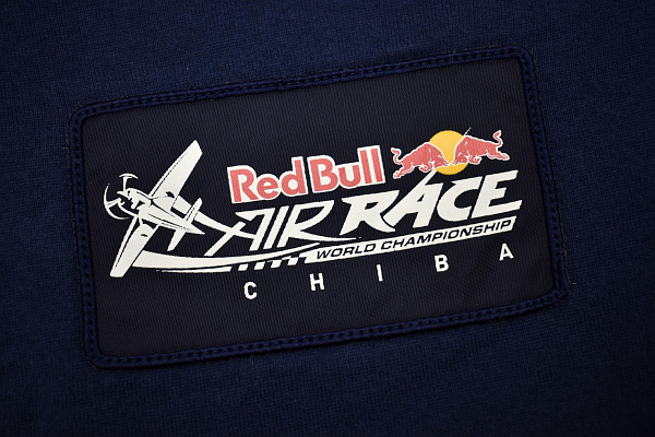 Y-4993★送料無料★美品★AVIREX RedBull AIR RACE レッドブル エアレース NATIONAL CREW 2018 ナショナルクルー 千葉★半袖 Ｔ-シャツ Ｍ_画像6