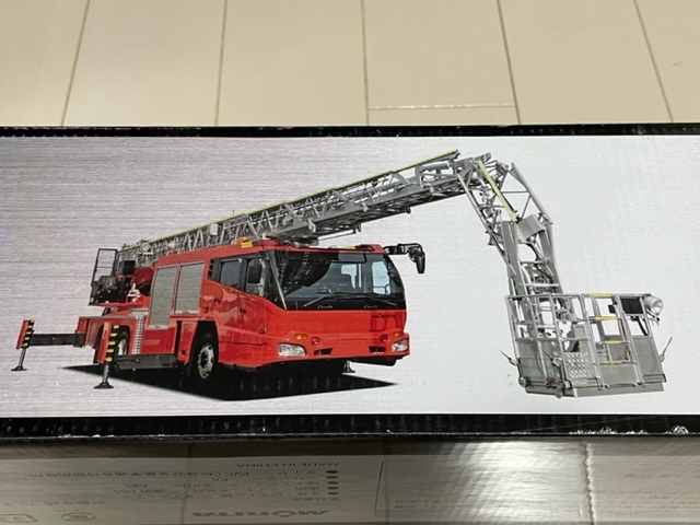 ☆希少!新品未開封☆モリタ MORITA 1/32 先端屈折式はしご付消防車