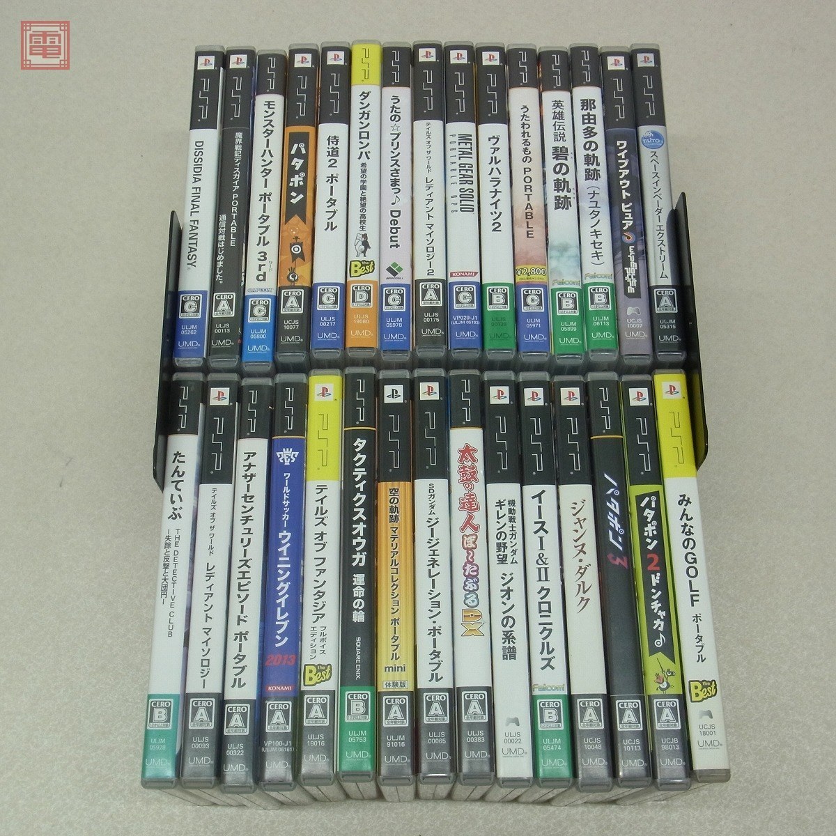 PSP スペースインベーダー エクストリーム/メタルスラッグコンプリート SNK BEST/The 3rd Birthday等 計100本 大量セット 箱付 現状品【40