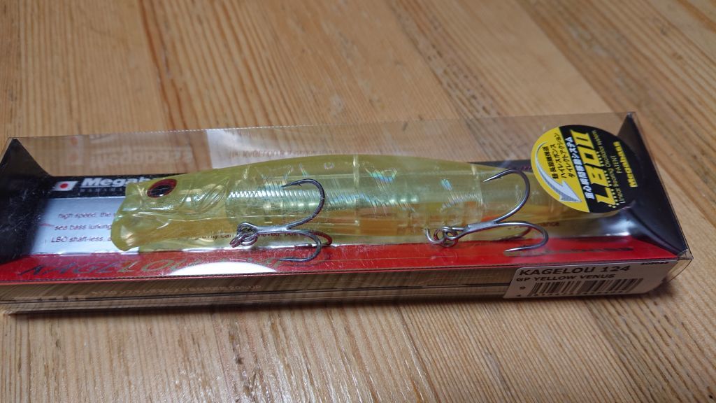 メガバス カゲロウ 124F イエローヴィーナス 新品 MEGABASS KAGELOU イエロービーナス GP YELLOW VENUS スズキ シーバス アカメ ヒラメ 鱸_画像2