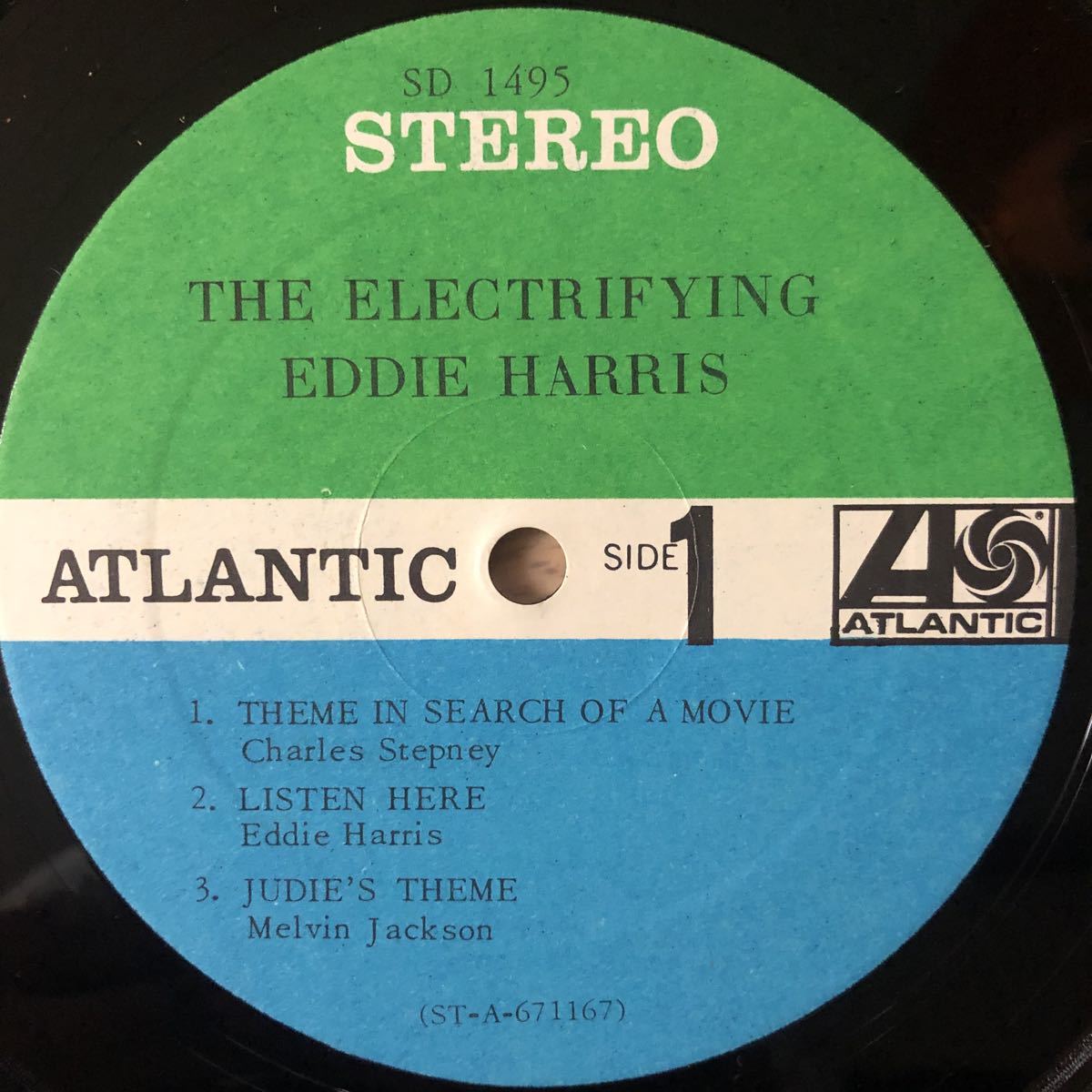 LP EDDIE HARRIS/THE ELECTRIFYING[USオリジナル:初年度'68年PRESS:GREEN/BLUEラベル:シュリンク付:SD 1495:CHARLES STEPNEY作曲のA1収録]_画像3