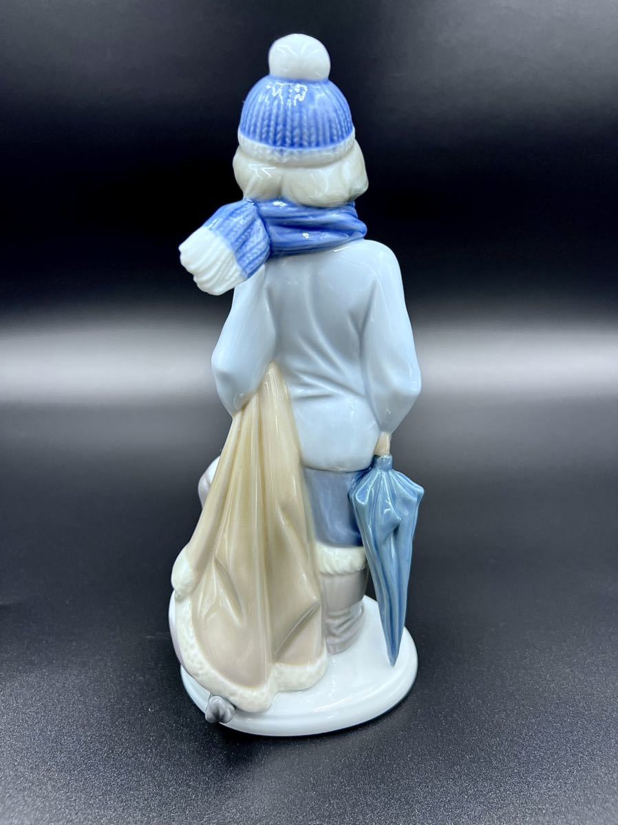 LLADRO リヤドロ No.5220 『寒い日 少年と犬』西洋陶磁器 置物