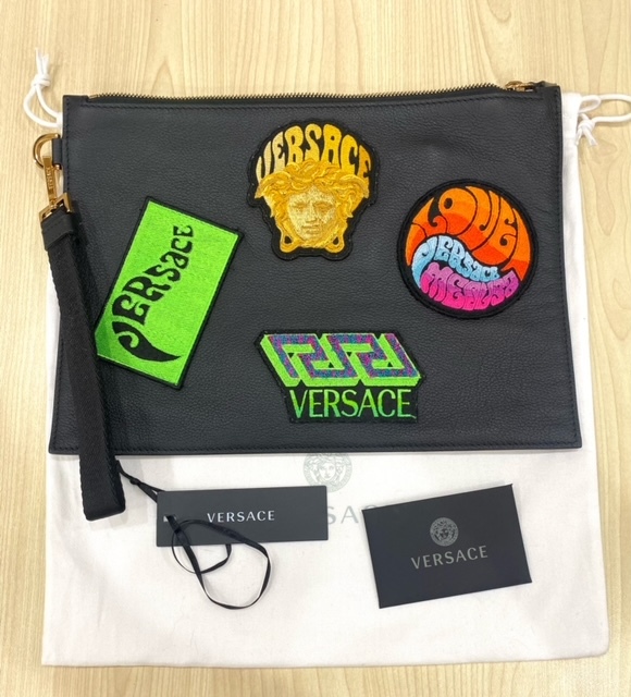 【数量は多】 GIANNI VERSACE セカンドバッグ レザー ロゴ メデューサ asakusa.sub.jp