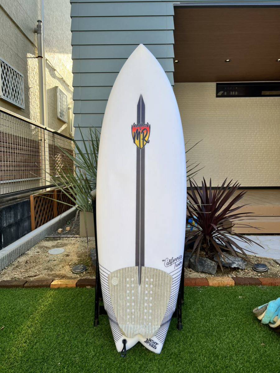 Lost surfboard light speed California Twin 5’6”28.50Lロストサーフボードライトスピードカリフォルニアツイン5’6_画像1