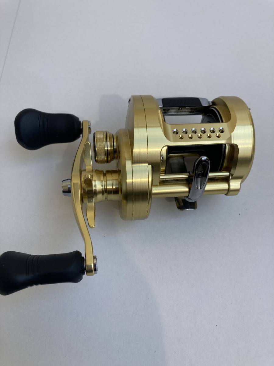 極美品 シマノ 18 カルカッタコンクエスト400 - cmarnica.pl