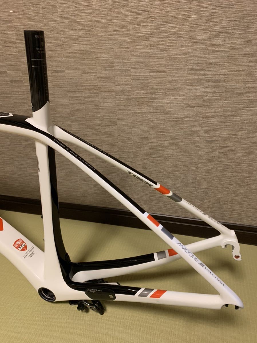 TREK MADONE7 OCLV700 組付けのみ新古車_画像8