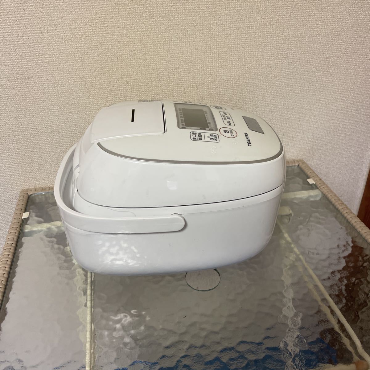 TOSHIBA 東芝炊飯ジャー炊飯器5.5合IH式鍛造釜RC-10RM-W 2019年製商品