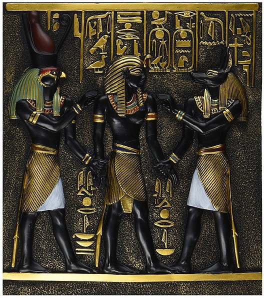 古代エジプト彫刻 ホルス神 とアヌビス神の間に立つラムセス1世の 古代エジプト彫刻 ホルス神 とアヌビス神の間に立つラムセス1世の