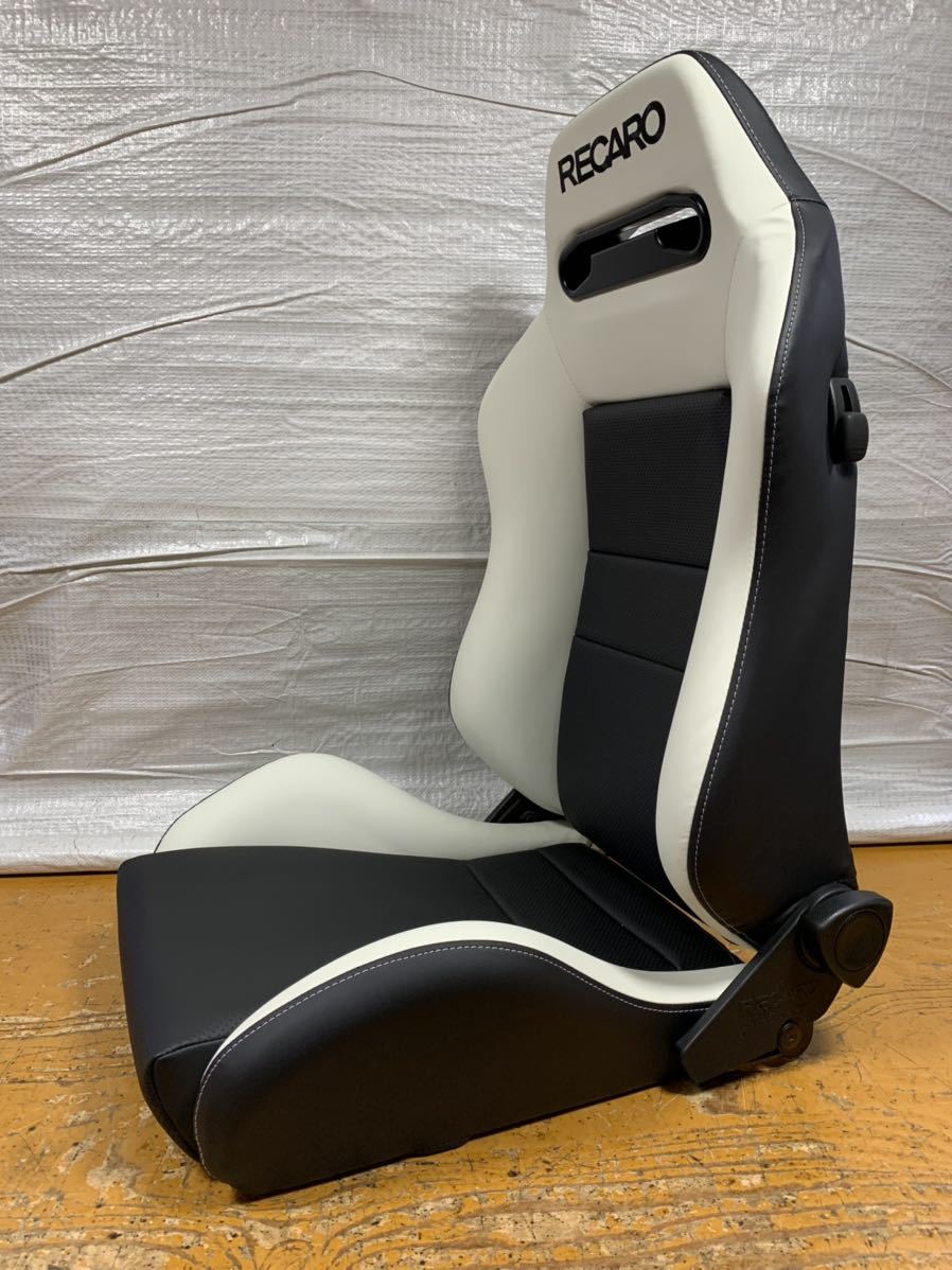 8.9.レカロ RECARO 2脚セット SR-3 黒×白フェイクレザー張り替え