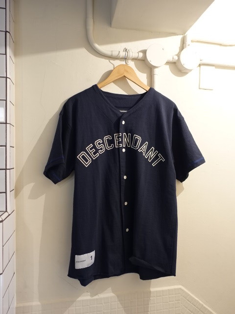 ディセンダント DESCENDANT ベースボール シャツ ネイビー BEARS