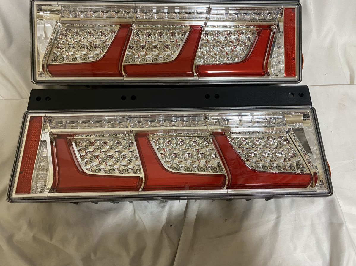 SALE/70%OFF】【SALE/70%OFF】コイトLEDテールランプ左右 ノーマル