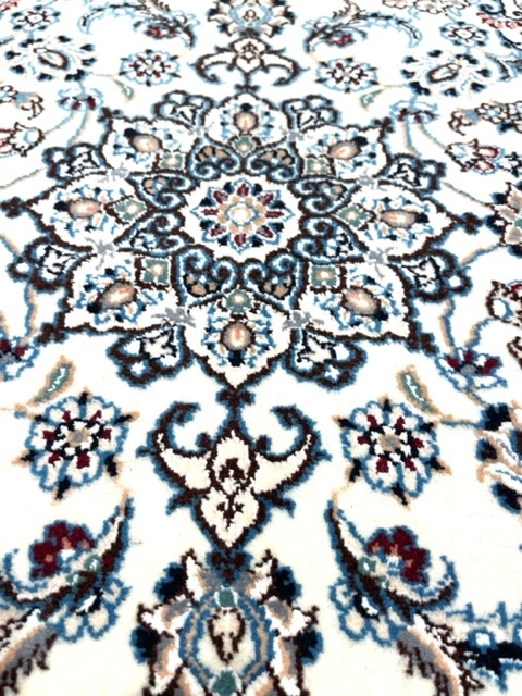 ペルシャ絨毯手織りウール&シルク・希少逸品絨毯・イラン・ラグ・クムデザイン　63cm×90cm nain504_画像5