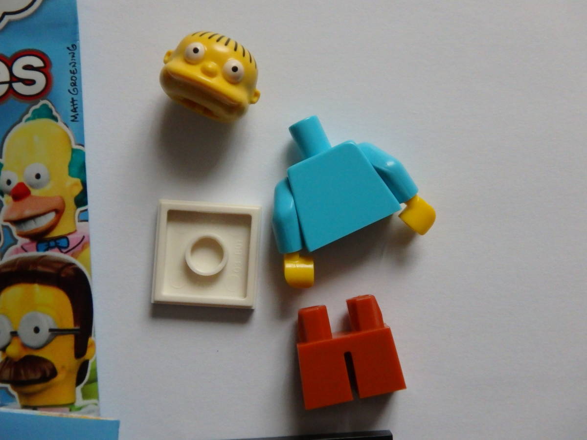 【組立済】LEGO レゴ ミニフィギュア シンプソンズ シリーズ1 NO.10 ラルフ・ウィガム Ralph Wiggum The Simpsons minifigure Series1_画像3