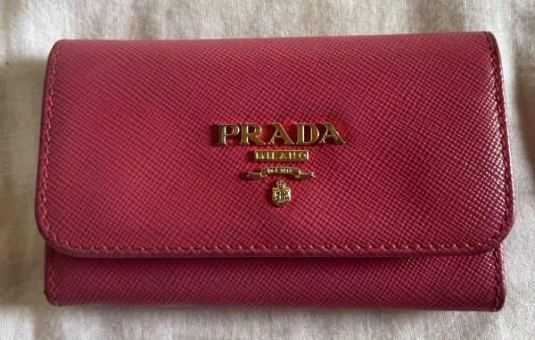 プラダ／PRADA キーケース ６連 箱付き 中古 桃色 サフィアーノレザー