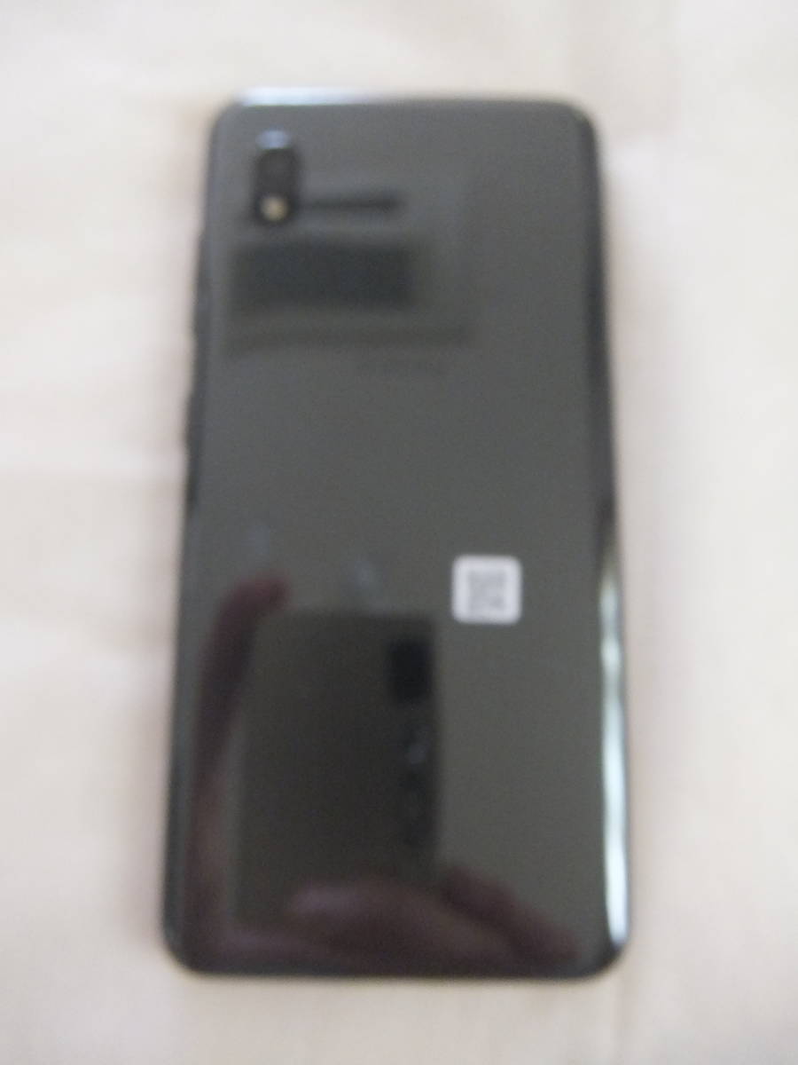 スマートフォン　　　Galaxy 　　A20　　 SCV46　　　ブラック_画像2
