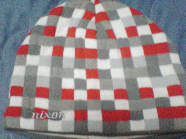 【NIXON】ニクソン 子供用ニットキャップ帽子 チェック柄★フリース_画像1