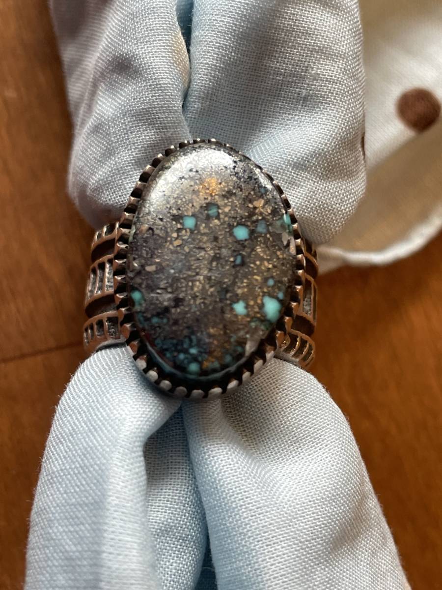 ハリソンジム Harrison Jim ナバホ Navajo 個性的ターコイズ トゥファ