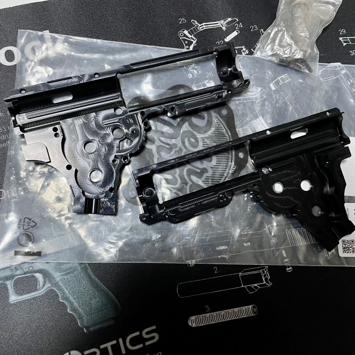 RETRO ARMS CNC メカボックスGEN2 V2.2 8mm - QSC/JP Ver/ジュラルミン