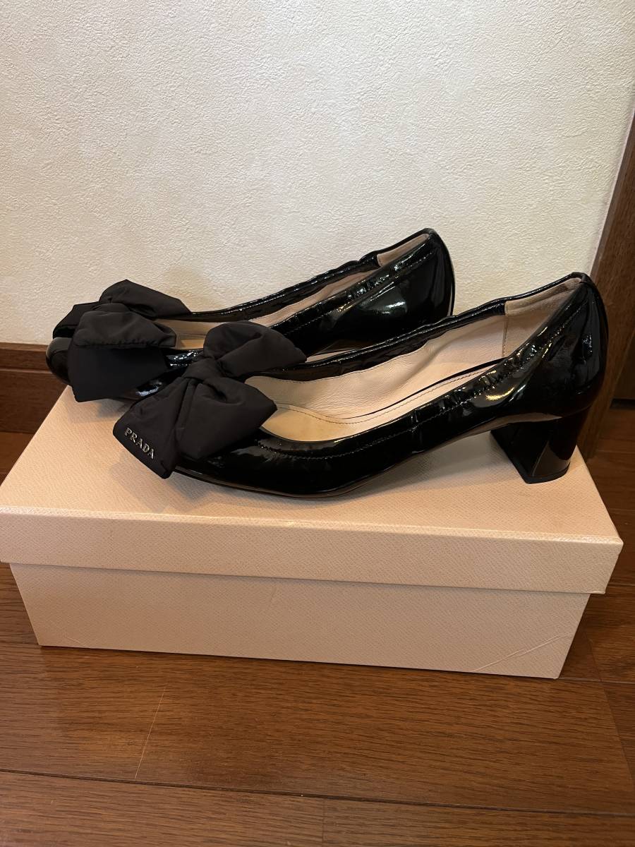 プラダ エナメル 黒 ふわふわリボン 7サイズ 超美品 - www.motival.com.br