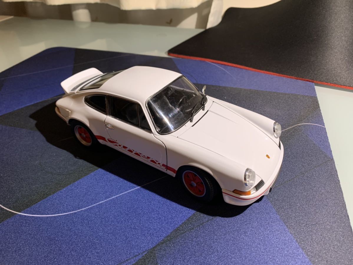 大幅値下げ★ ★(ポルシェ) POLSCHE CARRERA RS 1973 ★SCALE 1/18 ★美品即決です。ダイキャストカー_画像1