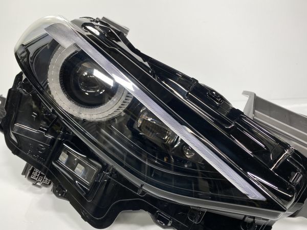 大人気 15355 極美品 破損キズなし MAZDA3 BPFP BP8P BP5P 純正 右
