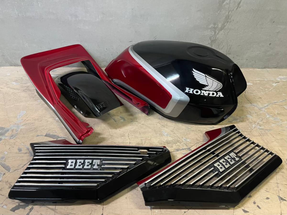 H118 CBX400F 外装セット 黒赤2型 カラー / 美品 塗装後 未使用NC07