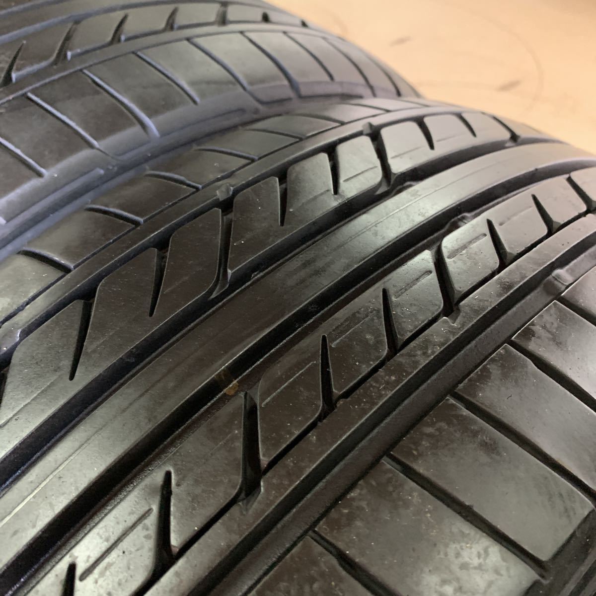 溝ありグッドイヤー205/60R16 トヨタ純正80 ノア VOXY 16インチ アルミ ...