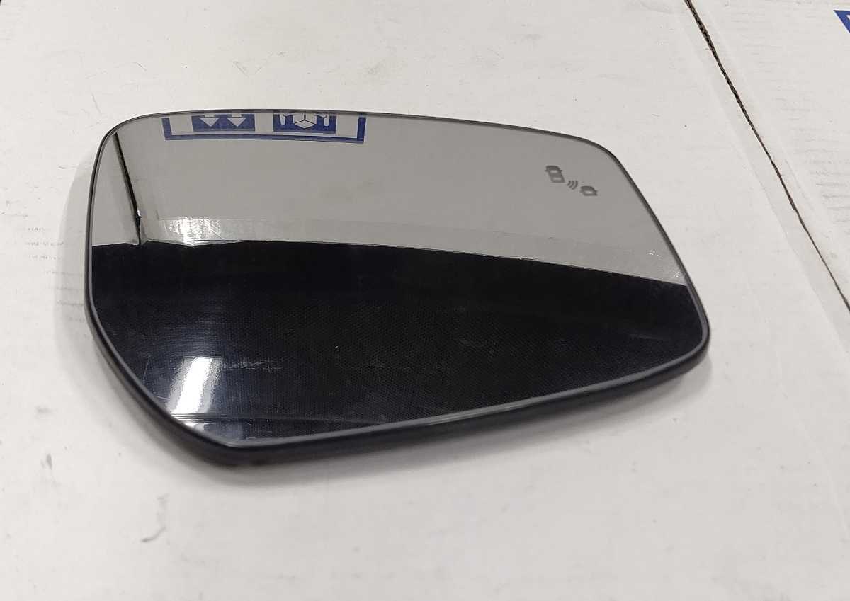 日産 リーフ ZE1 純正 ドアミラー 右側 レンズのみ LEAF SR1260 日産 リーフ ZE1 純正 ドアミラー 右側 レンズのみ LEAF SR1260