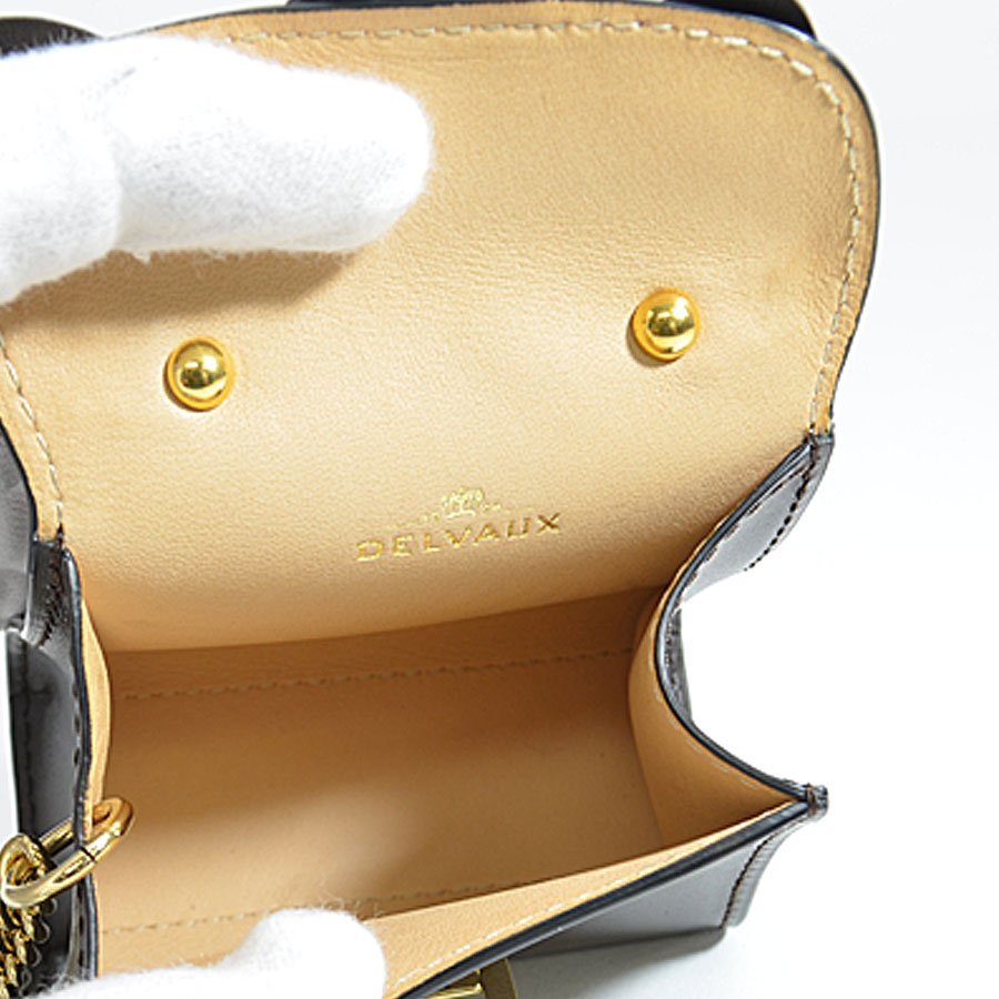 DELVAUX デルヴォー チャーム レザーx金属素材 ブラウンxホワイトx