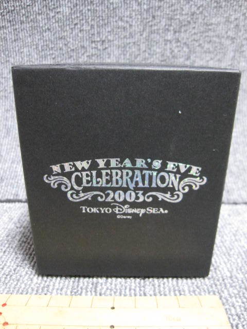 【レトロ 年代物】Disney SEA ミッキー 提督 Mickey 写真立て 置物 東京ディズニーシー NEW YEAR CELEBRATION 2003 セレブレーション_画像2