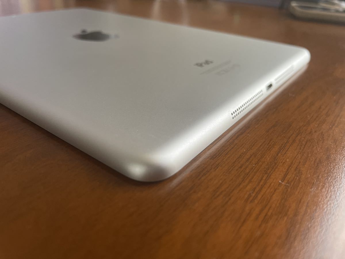 Apple iPad Air WiFi 32GB中古美品_画像5