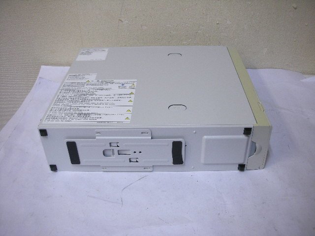 NEC Express 5800/T110g-s(N8100-2161Y)Xeon QuadCore E3 1220 V3 3.1GHz/4GB/1TB x 2_画像6