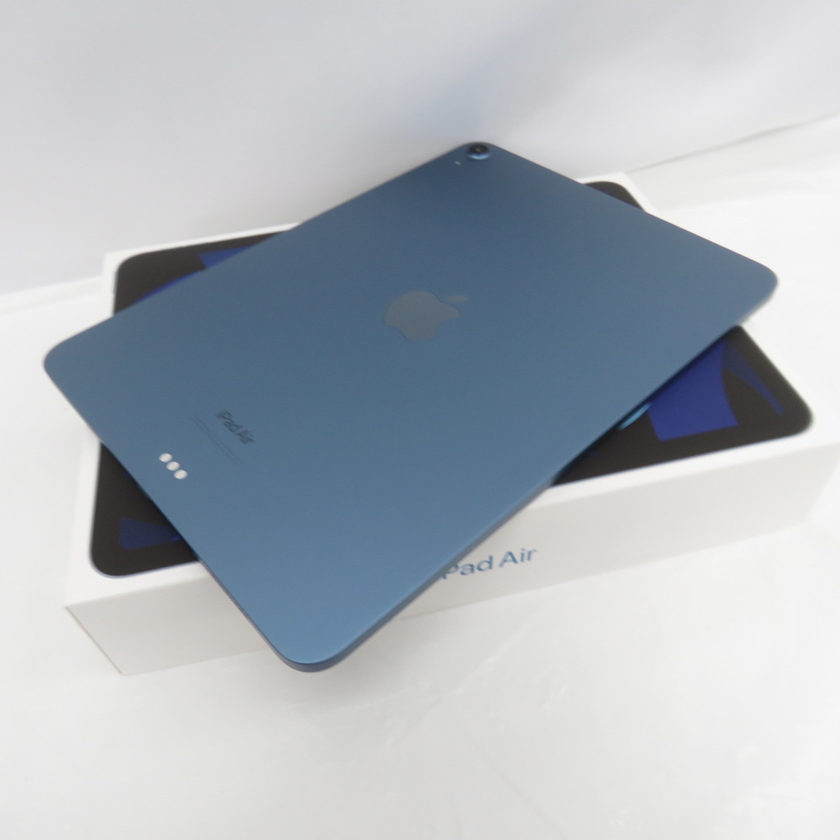 高級品 iPad Air 10.9インチ 第5世代 Wi-Fi 64GB 2022年春モデル