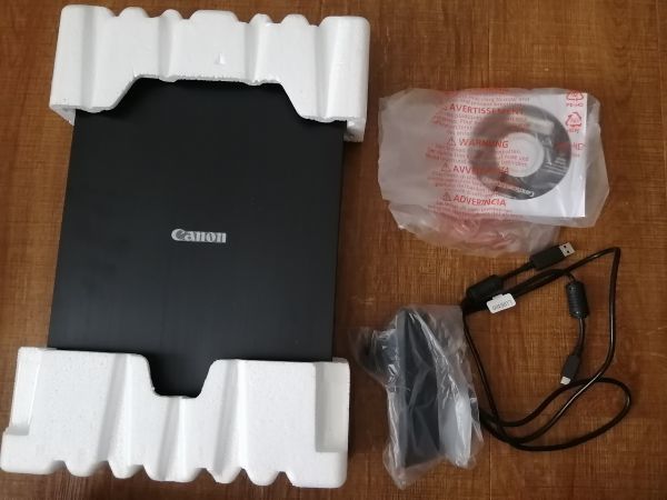 Canon スキャナー フラットベッド カラー CANOSCAN LIDE 400 item