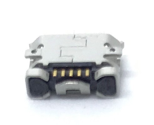  поверхность выполнение для USB коннектор microB женский стандарт модель низ крепление модель USB коннектор микро B USB микро B