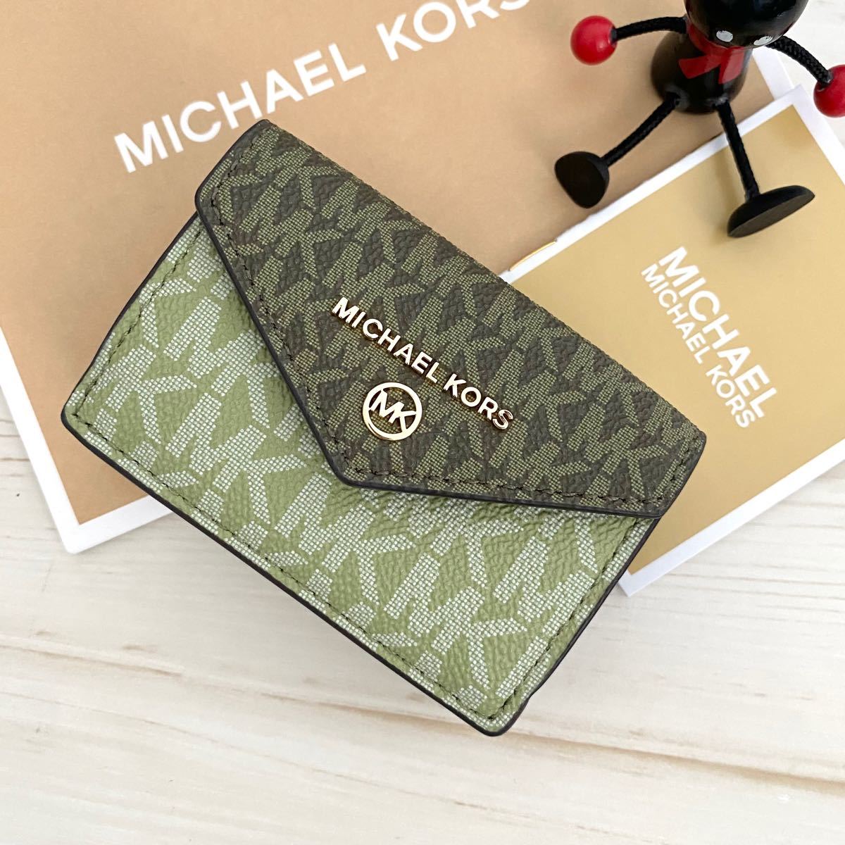 限定品‼︎新品 MICHAEL KORS マイケルコース 折り財布 グリーン