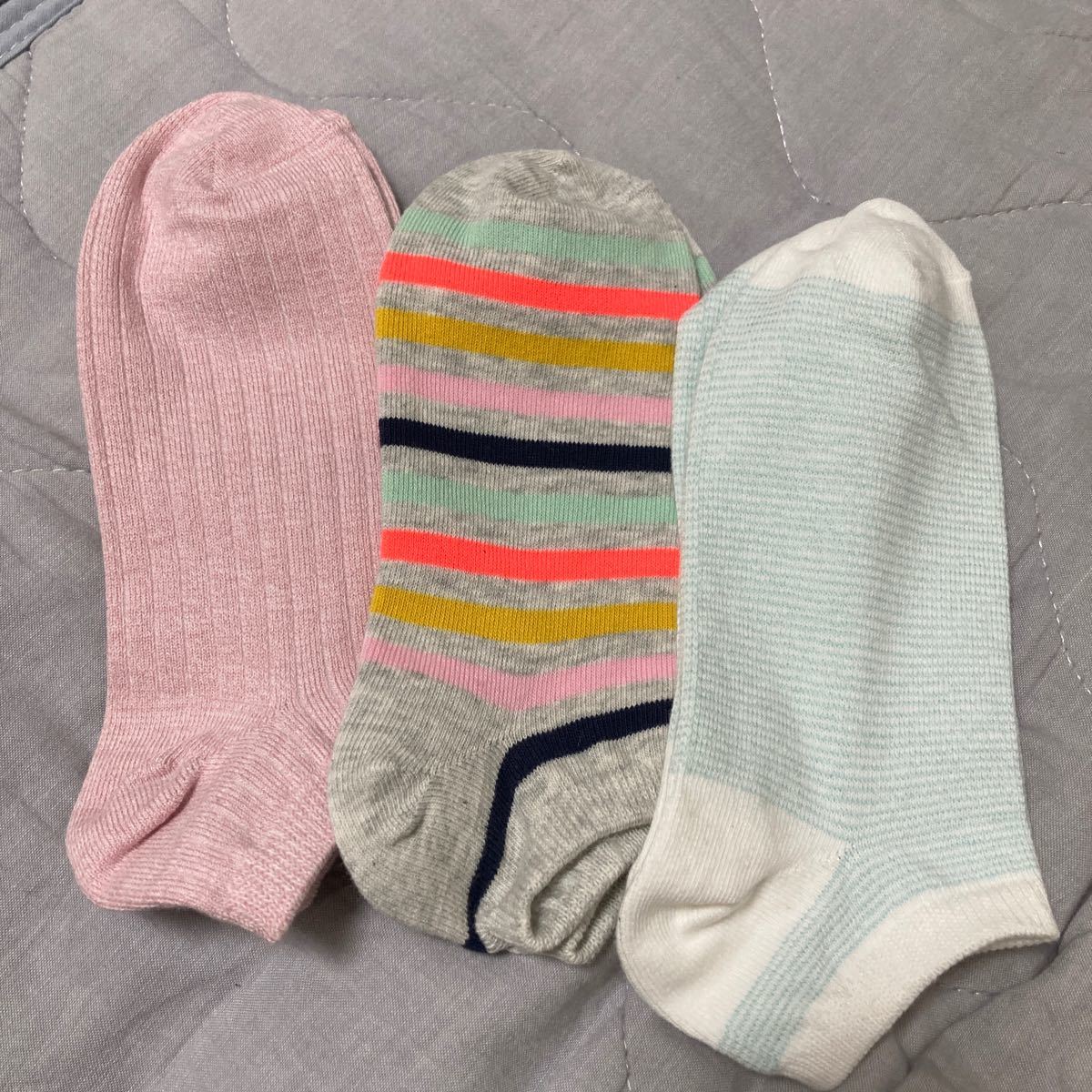 Paypayフリマ Gap レディース スニーカーソックス 3足 カジュアル系 ボーダー他 Paypayフリマ Gap レディース スニーカーソックス 3足 カジュアル系 ボーダー他