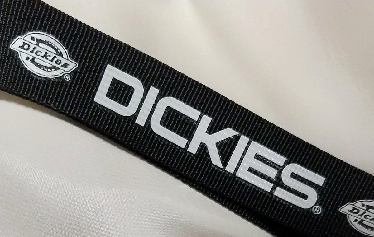 大幅値下げ!Dickiesショルダーバッグ ロゴテープ ディッキーズプリント リフレクター付きコンパクト ミニ レディース メンズ