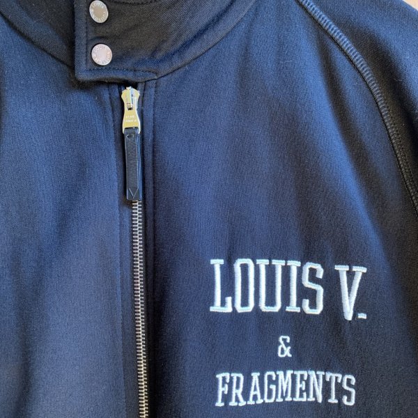 注目の 【美品】 LOUIS VUITTON×FUJIWARAHIOROSHI ルイヴィトン×藤原ヒロシ フラグメント fragment design ロゴ ハリントン ジャケット ブルゾン ジャンパー、ブルゾン 注目の 【美品】 LOUIS VUITTON×FUJIWARAHIOROSHI ルイヴィトン×藤原ヒロシ フラグメント fragment design ロゴ ハリントン ジャケット ブルゾン ジャンパー、ブルゾン