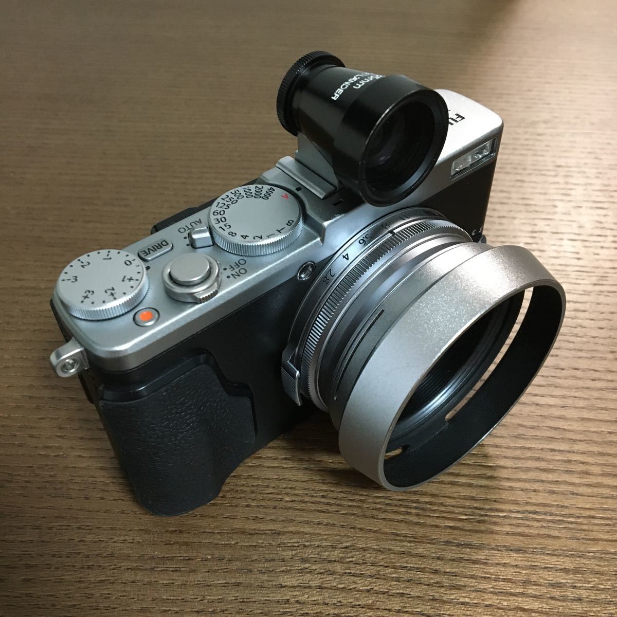 FUJIFILM フジフィルム X70 シルバー|Yahoo!フリマ(旧PayPay FUJIFILM フジフィルム X70 シルバー|Yahoo!フリマ(旧PayPay