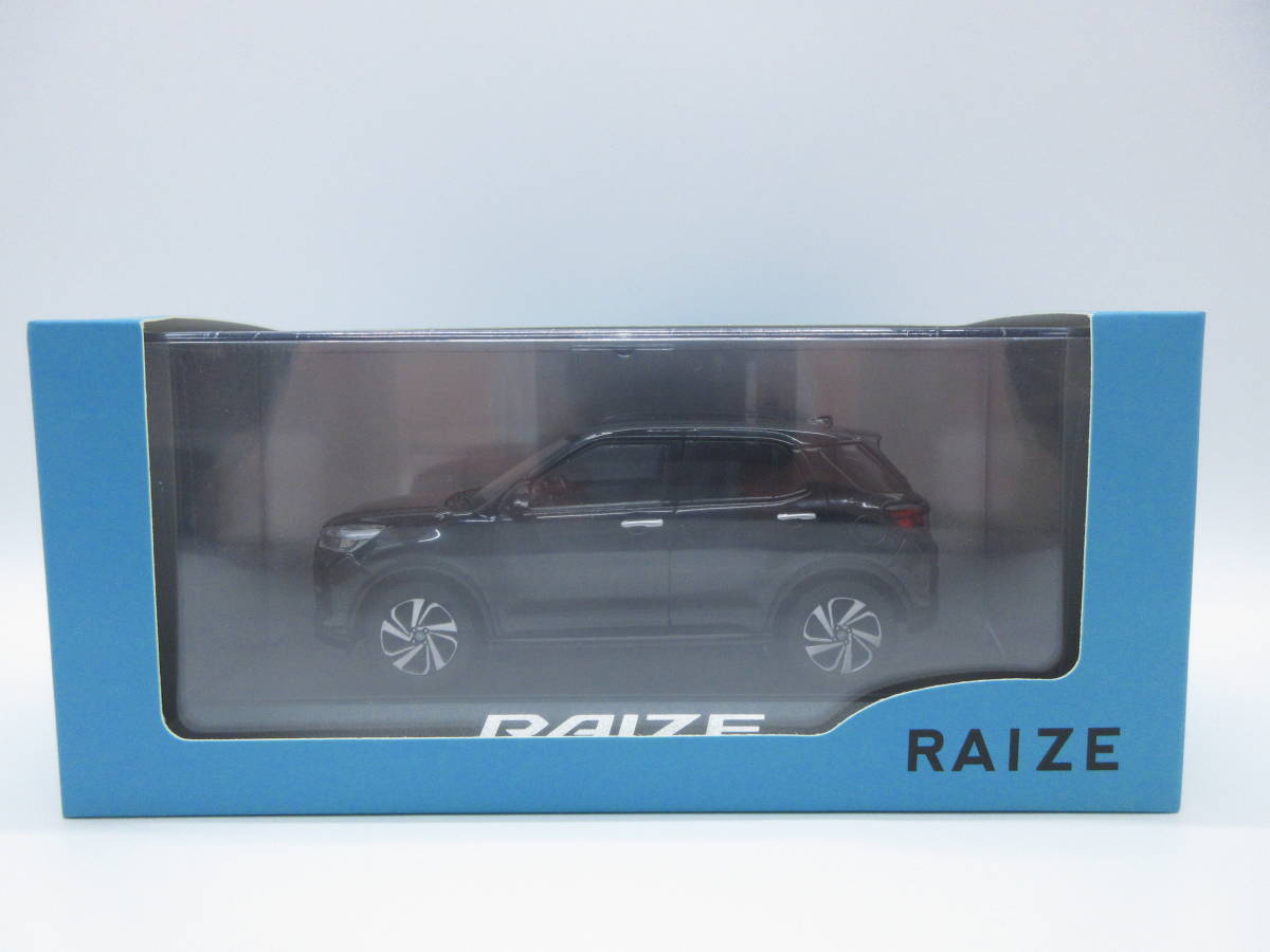 1/30 トヨタ 新型ライズ RAIZE ダイハツ ロッキー OEM 非売品 カラー