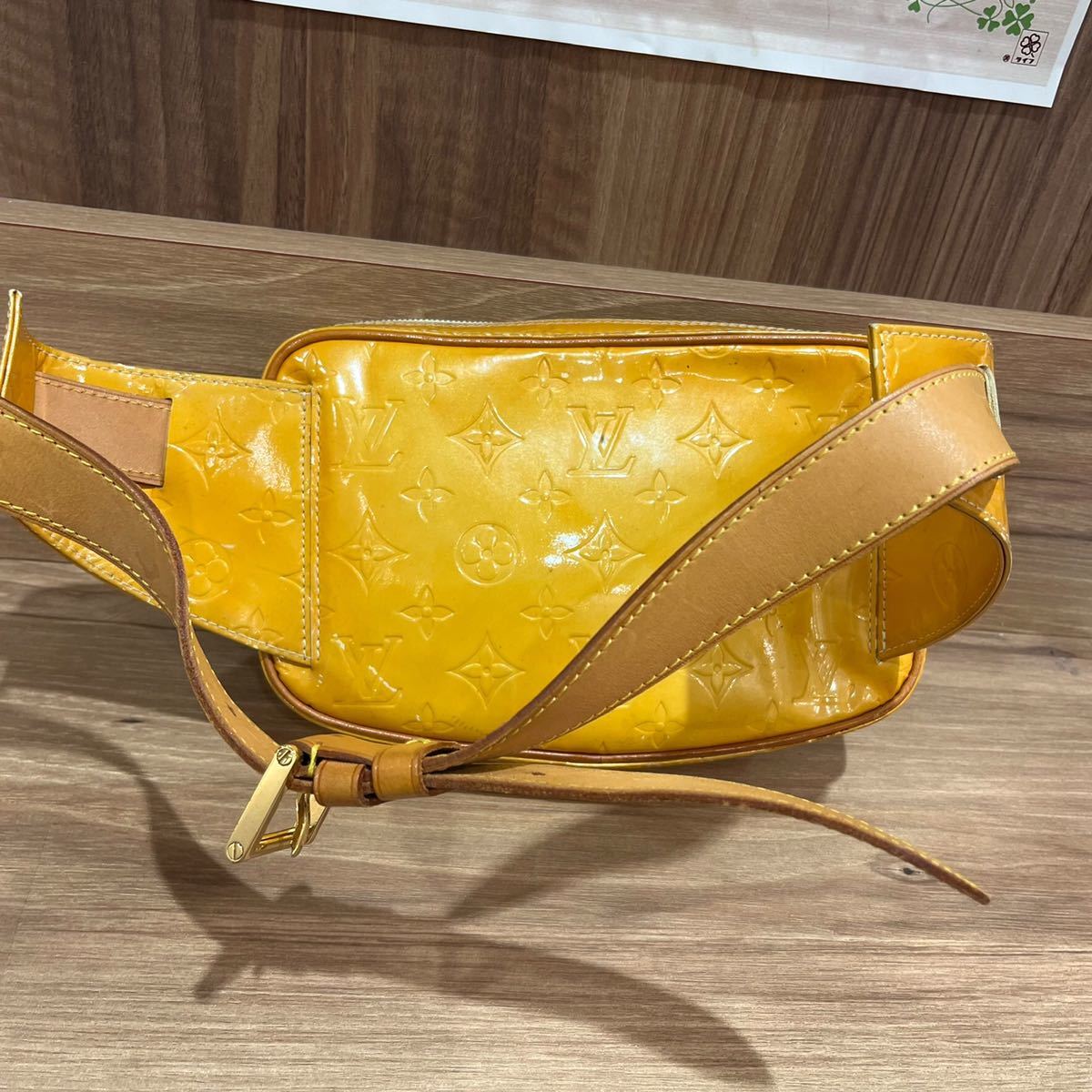 値下げ!LOUIS VUITTON ルイヴィトン ヴェルニ フルトン ボディバッグ