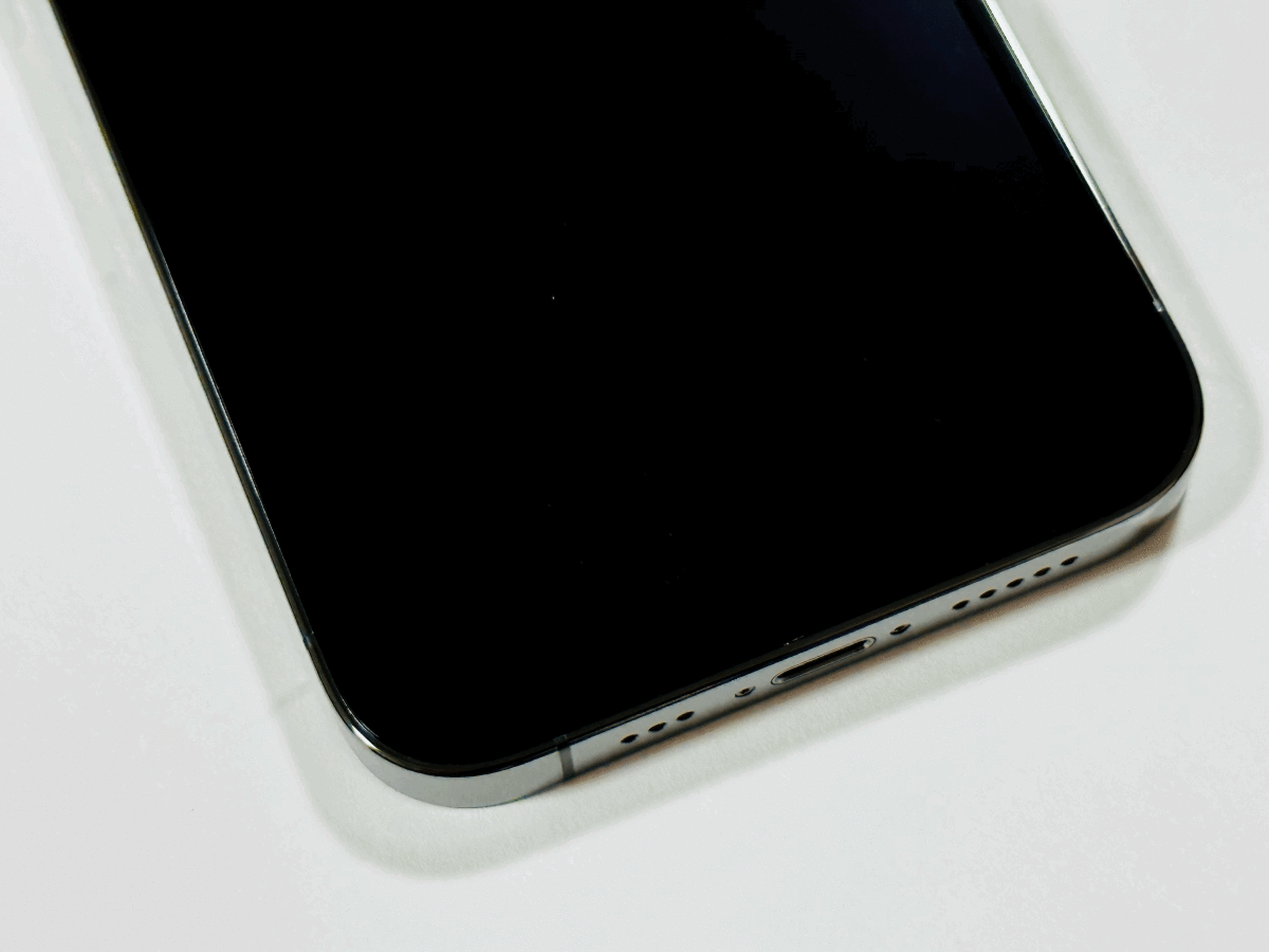 極美品】Apple iPhone 13 Pro 256GB グラファイト Model MLUN3J/A SIM
