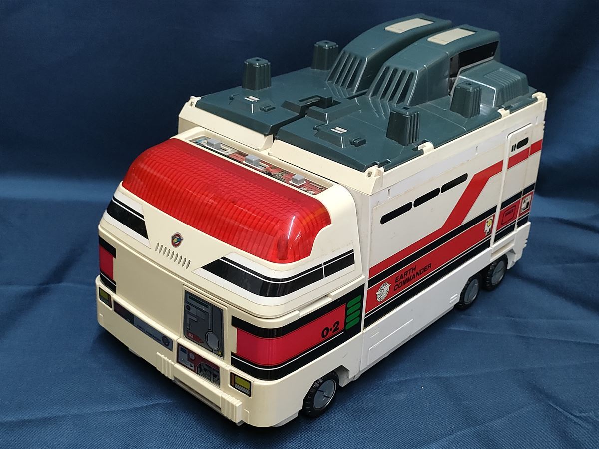 MW-312 (ジャンク) トミカ 未来緊急基地アースコマンダー+ MW-312 (ジャンク) トミカ 未来緊急基地アースコマンダー+