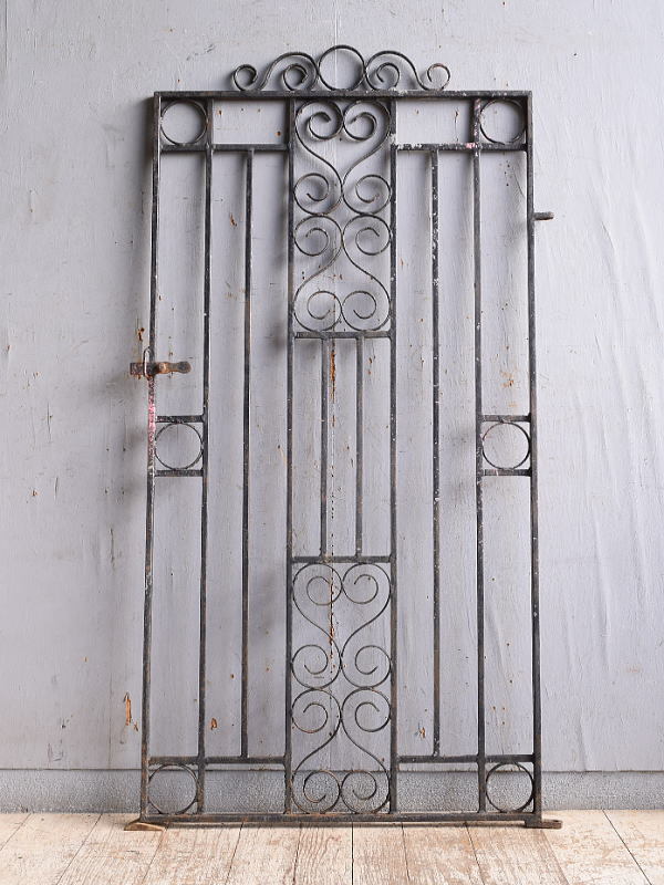  England antique iron fence gate . gardening 11193