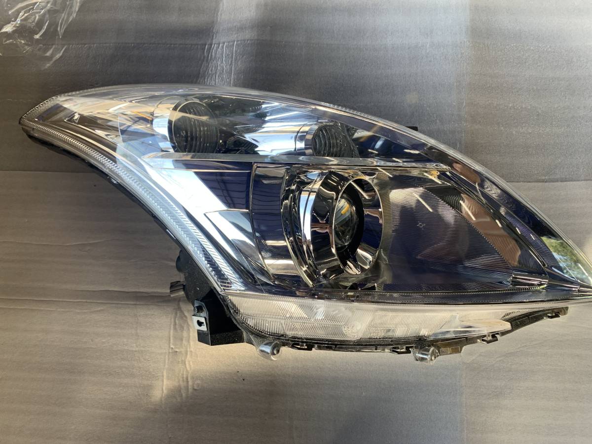 スイフト 右側 ヘッドライト HID ZC72S ZD72S STANLEY P9120 インナー