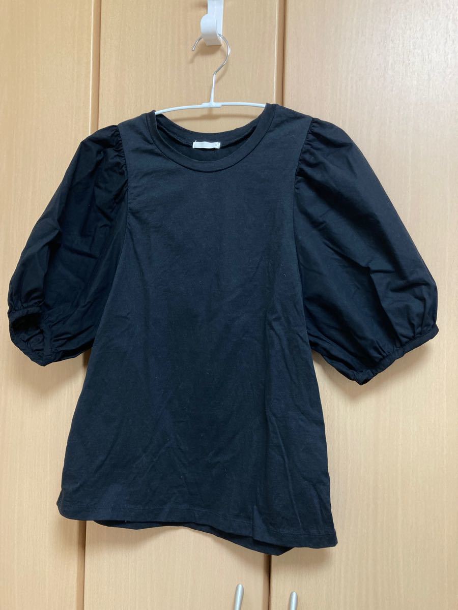 ボリューム袖（黒）＆フレンチスリーブ（グレー）Tシャツ2枚組