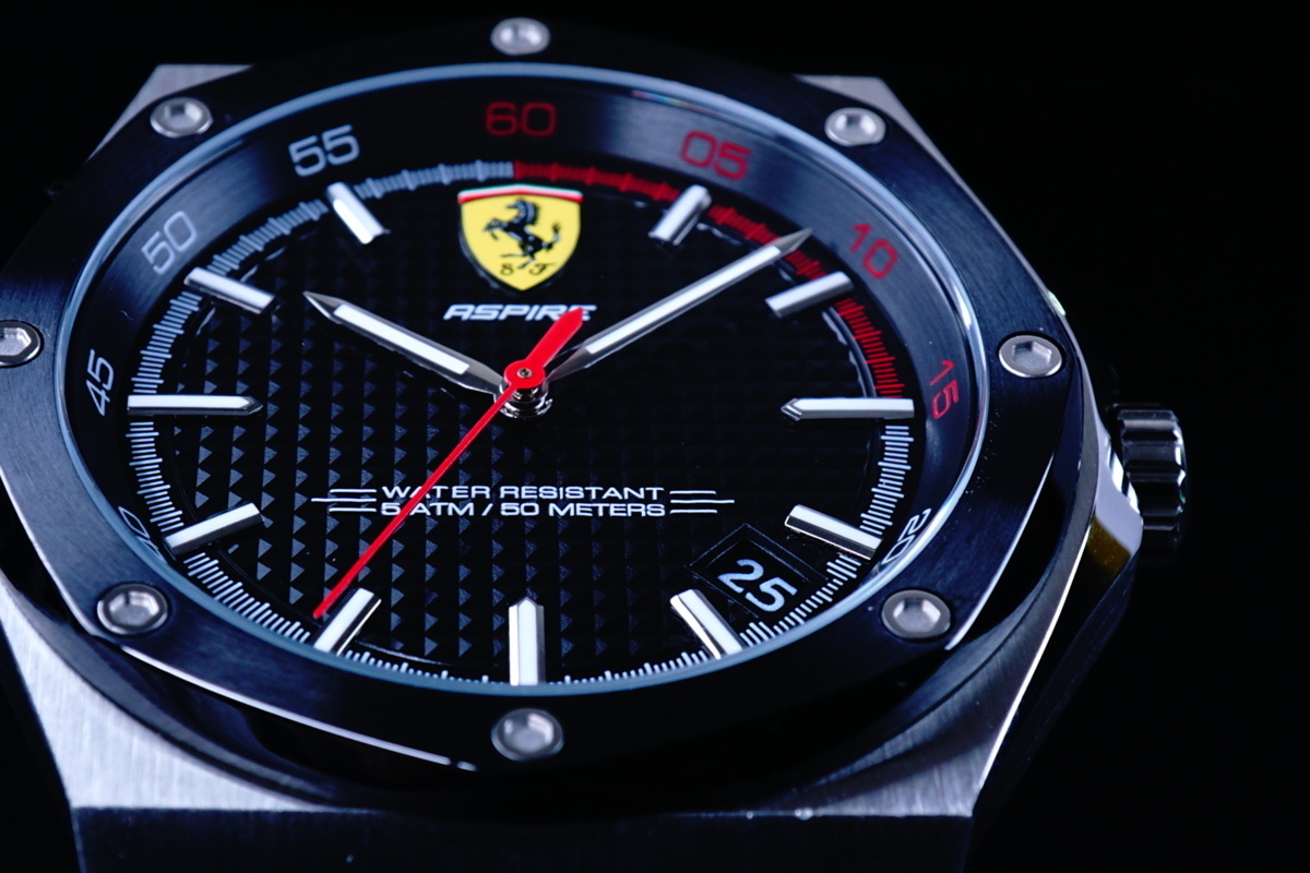 超人気新品 SCUDERIA FERRARI 公式IPクロノグラフ asakusa.sub.jp