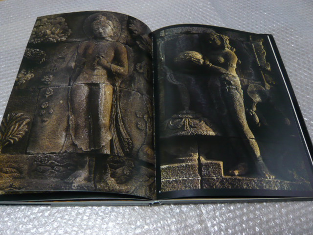 最終決算 洋書☆ボロブドゥール遺跡【写真集】☆世界遺産 仏教美術 仏像 静物