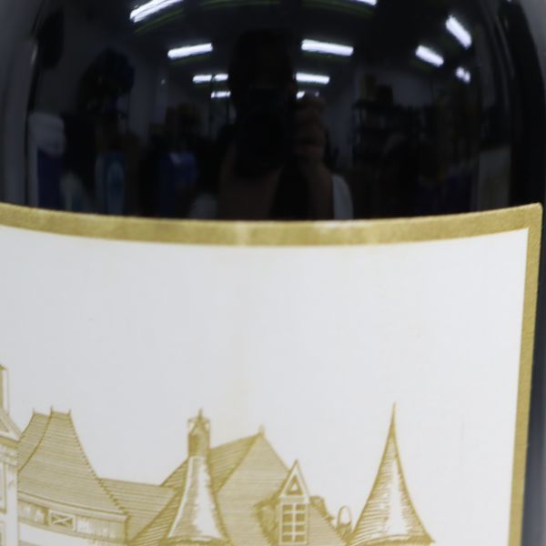 CHATEAU HAUT BRION(シャトーオーブリオン)2004 13% 750ml CHATEAU HAUT BRION(シャトーオーブリオン)2004 13% 750ml